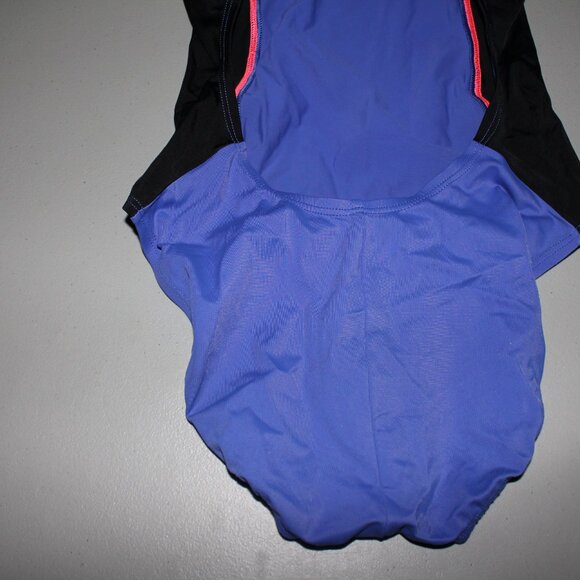Blue & Black 1 Pcs Nike Swimsuit Size Small - Picture 6 of 9